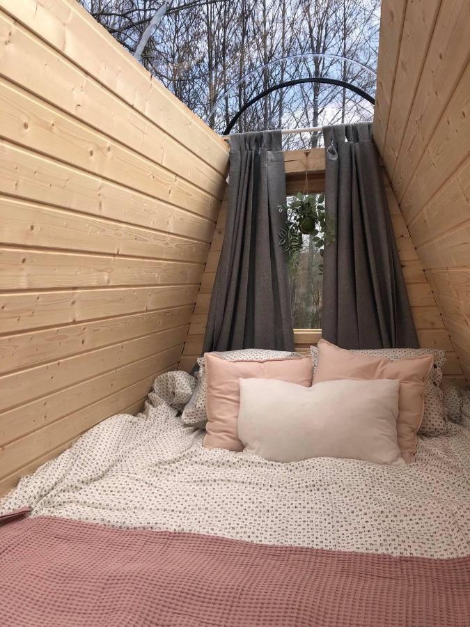 Niiralan Tila : Starlite Cabin Laitila Exteriör bild